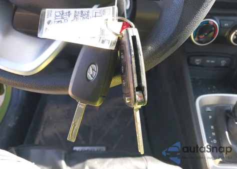 2024 Hyundai Venue Se z USA, uszkodzony, nr VIN KMHRB8A31RU338923